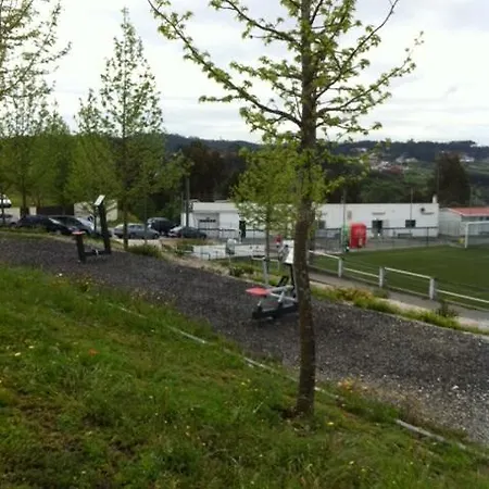 ゲストハウス Quinta Fonte Do Corvo レイリア